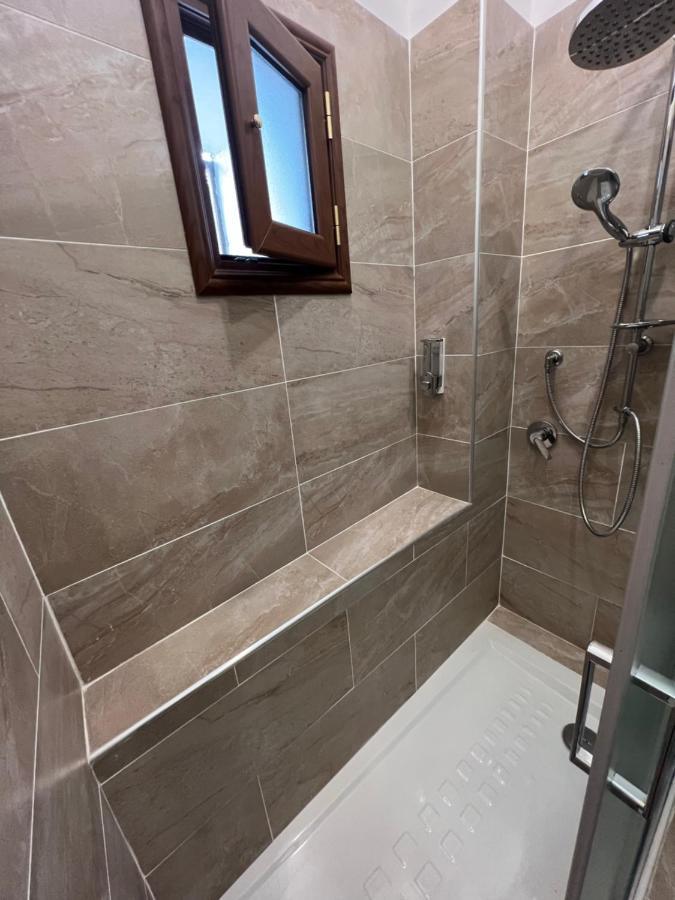 Double Room with Extra Bed,1649824241:JPEG