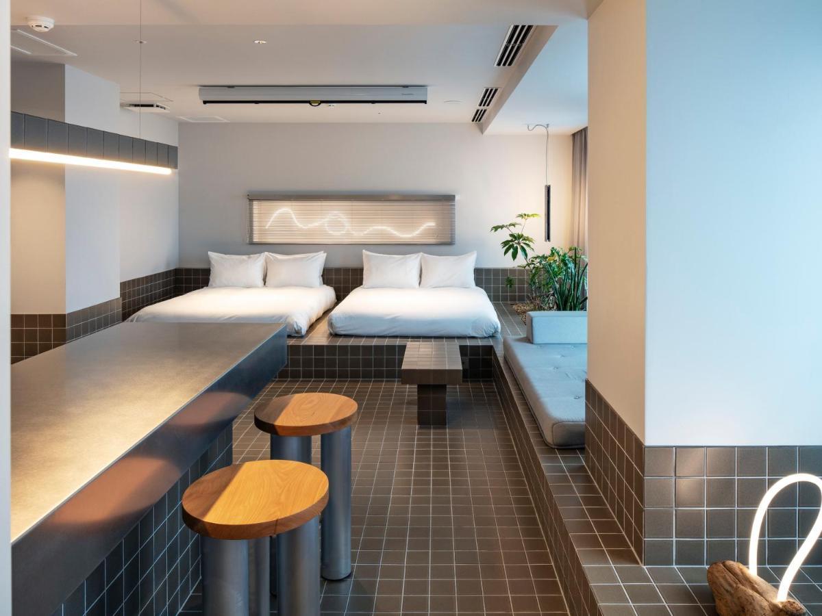 Party Suite on the Top Floor - Non Smoking [MAX 6 Guests: up to 4 adults and 2 children (under 5 yrs old)]