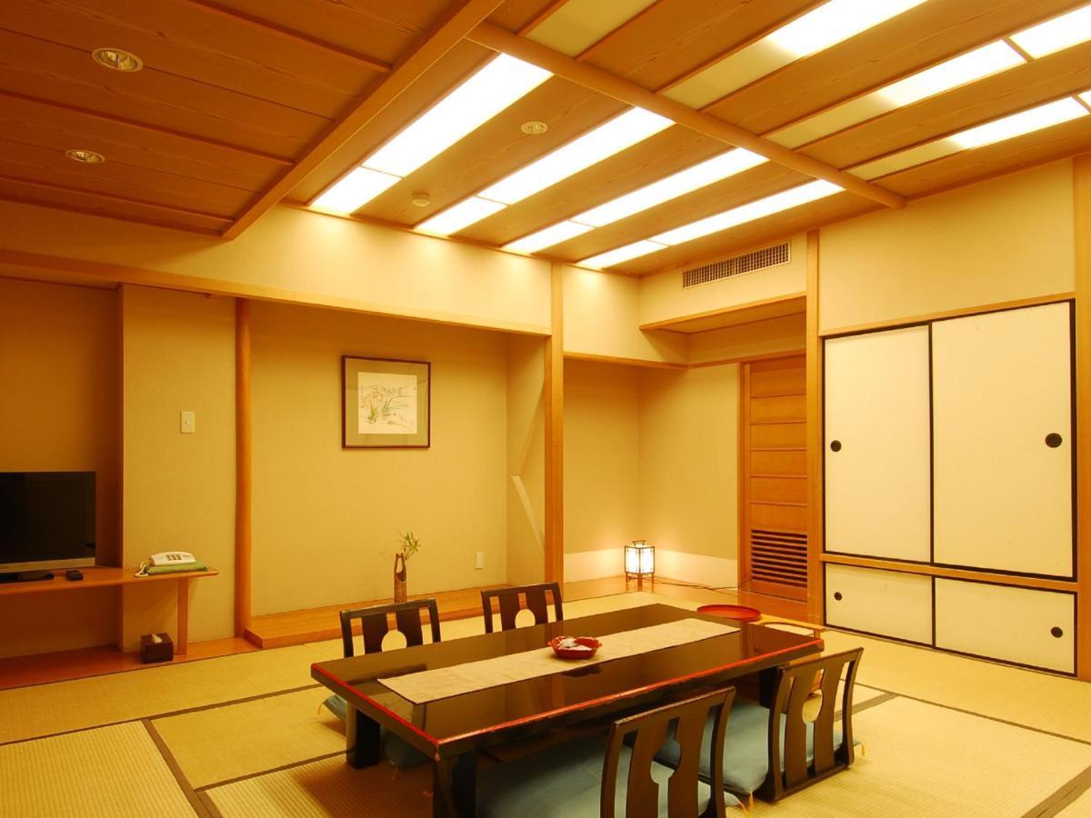 Deluxe Family Room - Non-Smoking