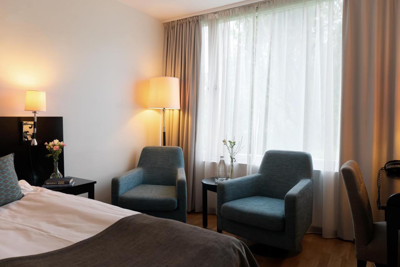 Standard Double Cathedral View