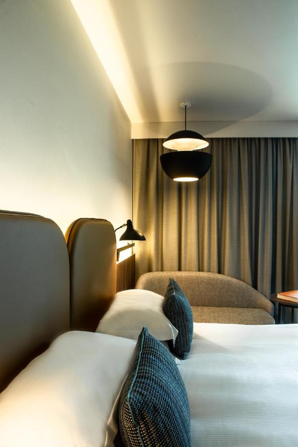 Two Twin Beds Premium