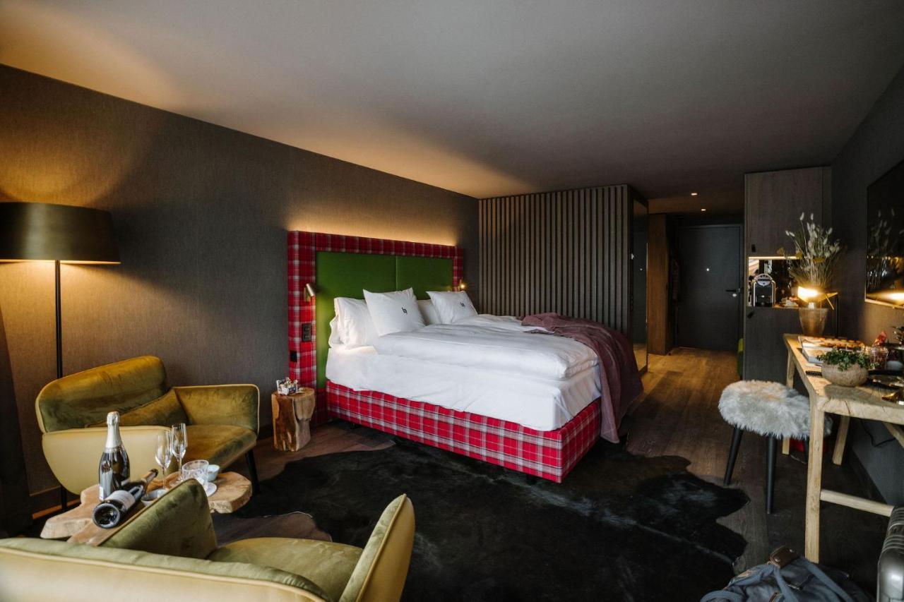 Luxury Room,1509257140:JPEG