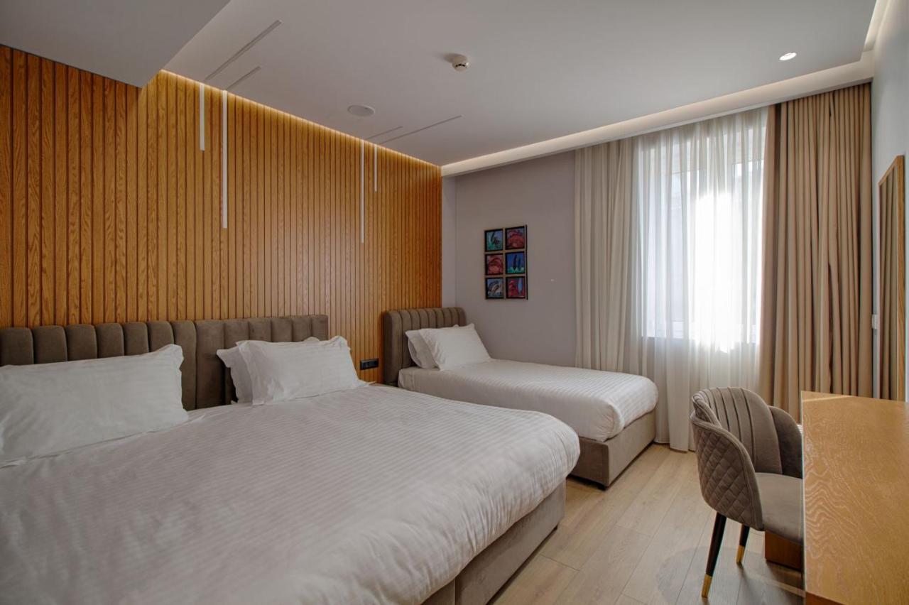 Triple Room,1263519538:JPEG