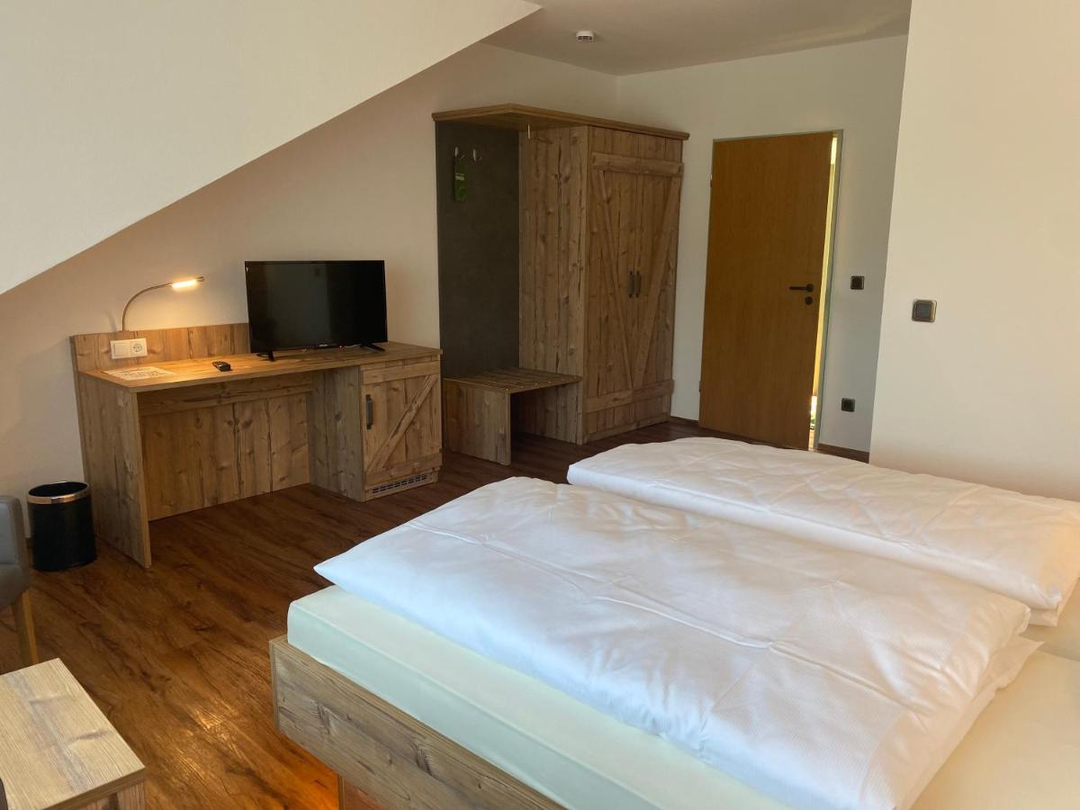 Doppelzimmer mit eigenem Bad