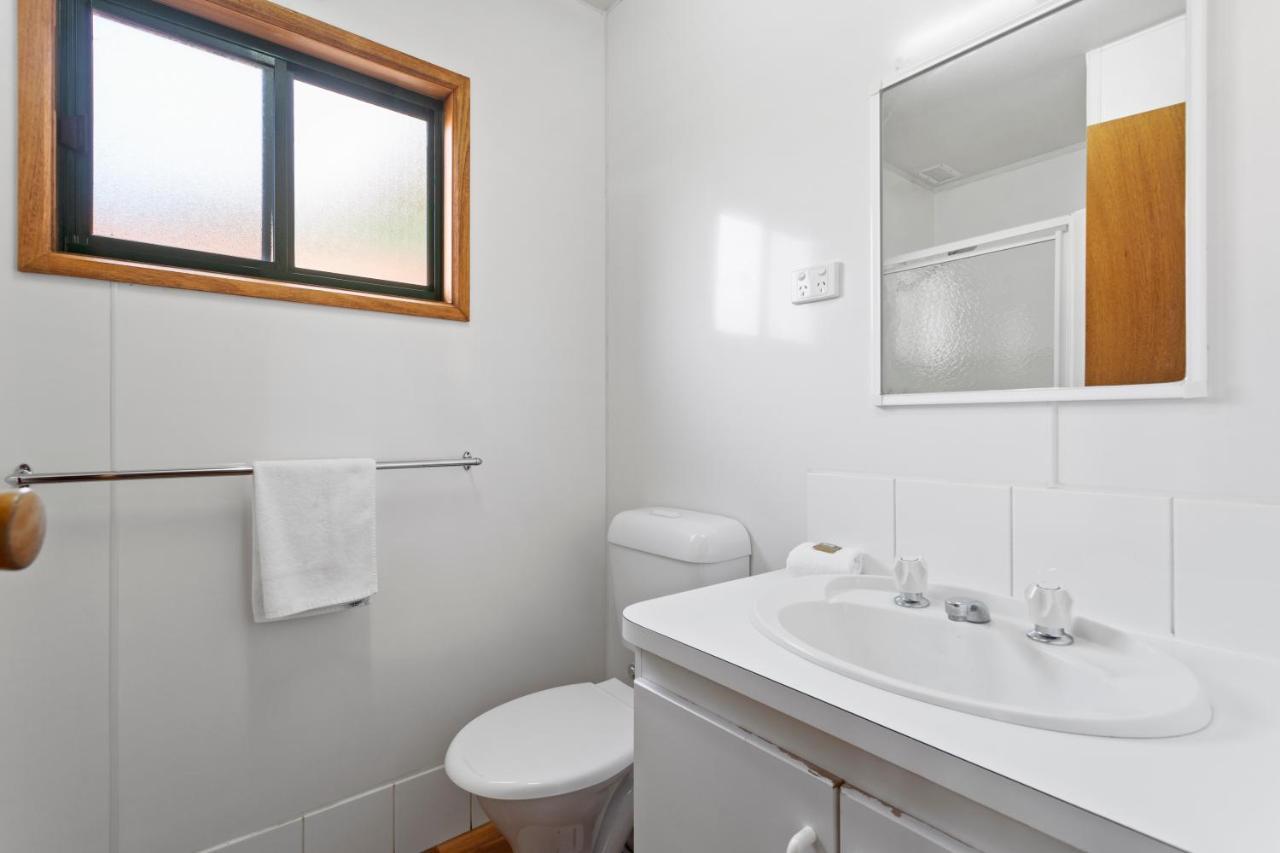 Standard Cabin (2BR) - Sleeps 6
