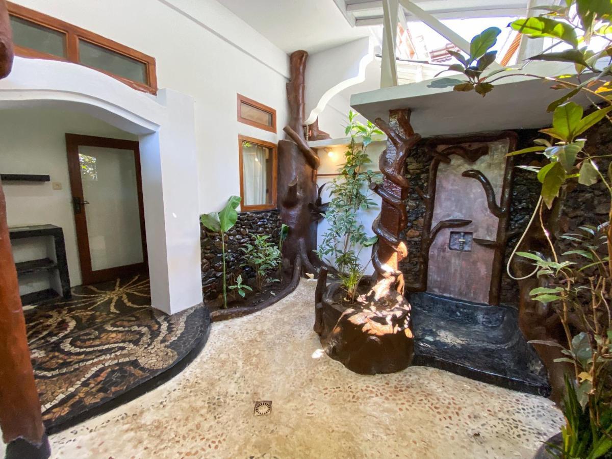 Standard Family Room