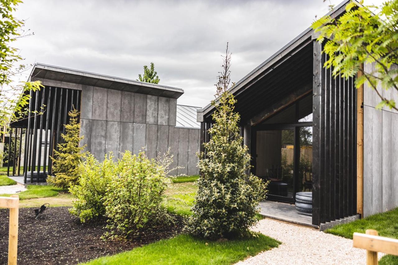 Cosy Garden Room