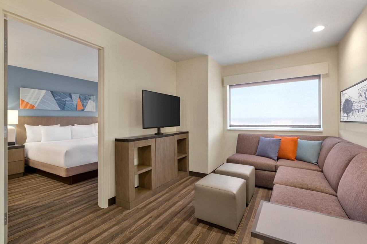 One-Bedroom King Suite with Sofa Bed and Kitchen