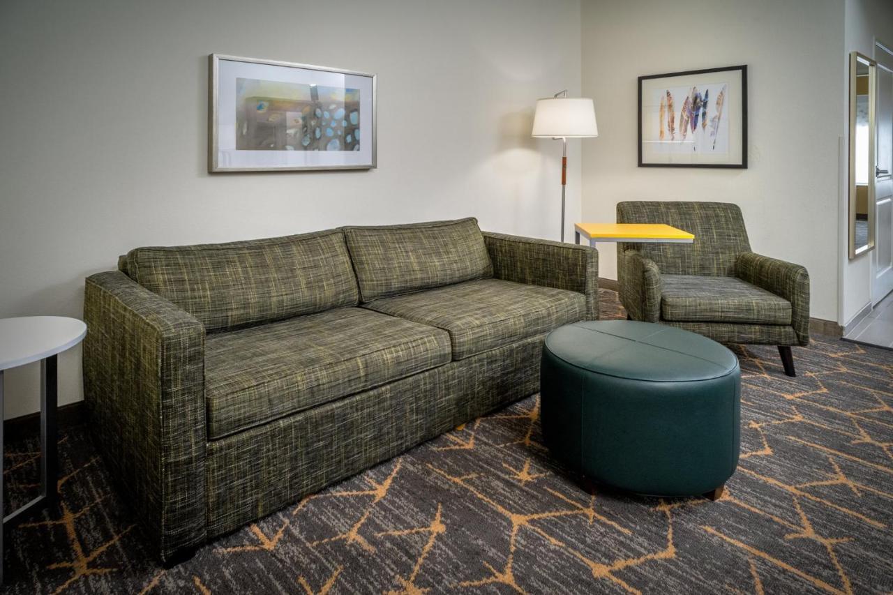 One-Bedroom Suite with Two Queen and One Sofa Bed
