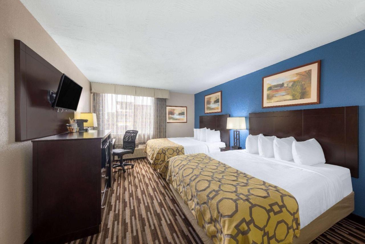 Queen Room Two Queen Beds Non-Smoking