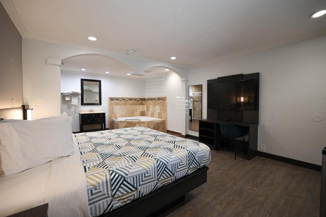 King Room Spa Bath Non-Smoking