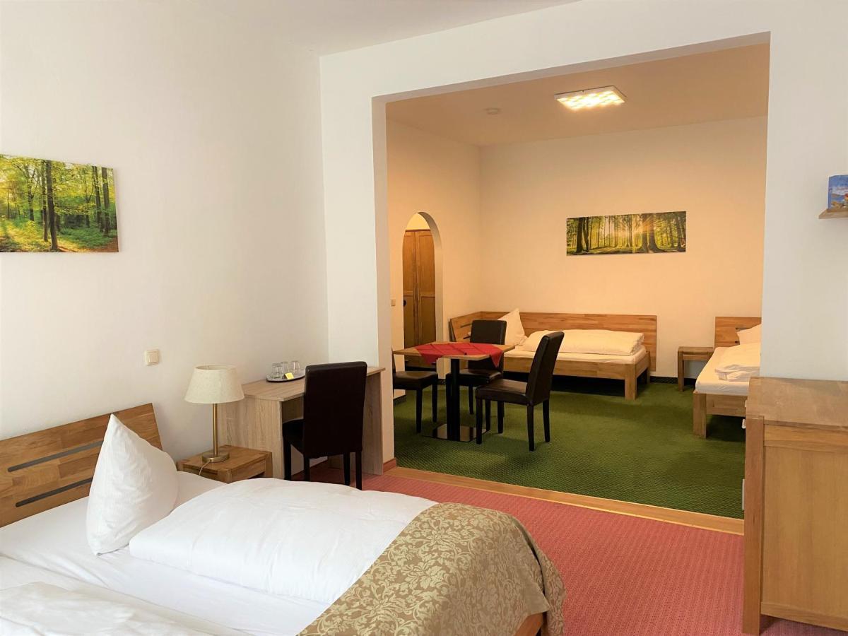 Standard Quadruple Room