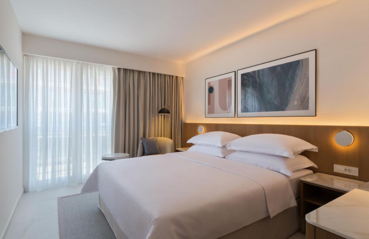 Doppelzimmer mit Balkon