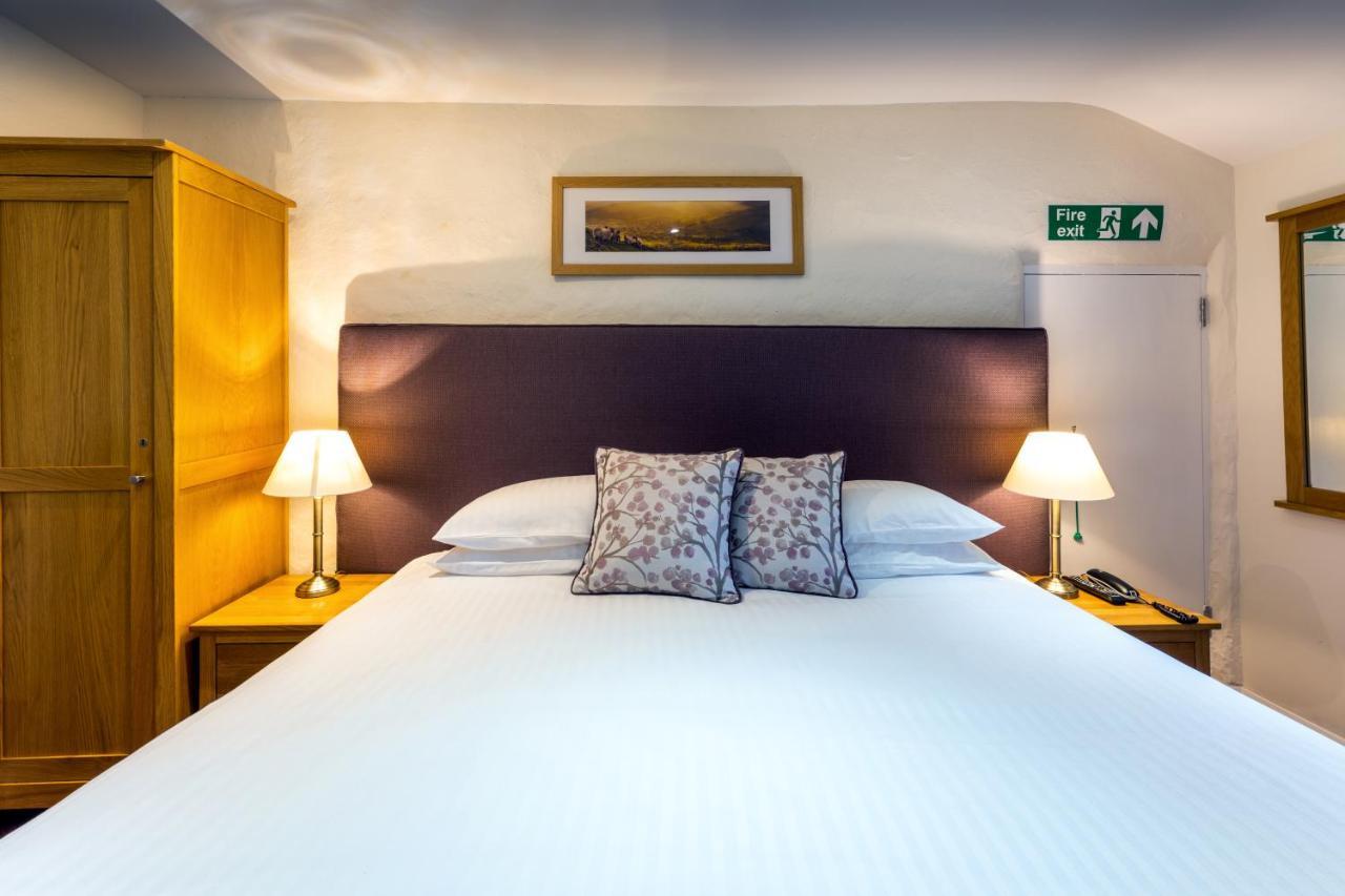 Double Room with Private External Bathroom
