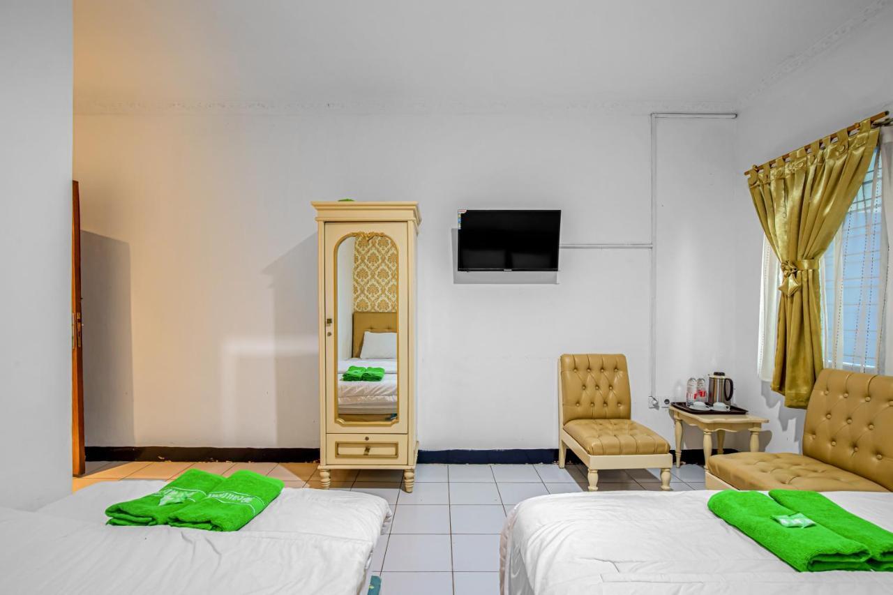 Kamar Triple