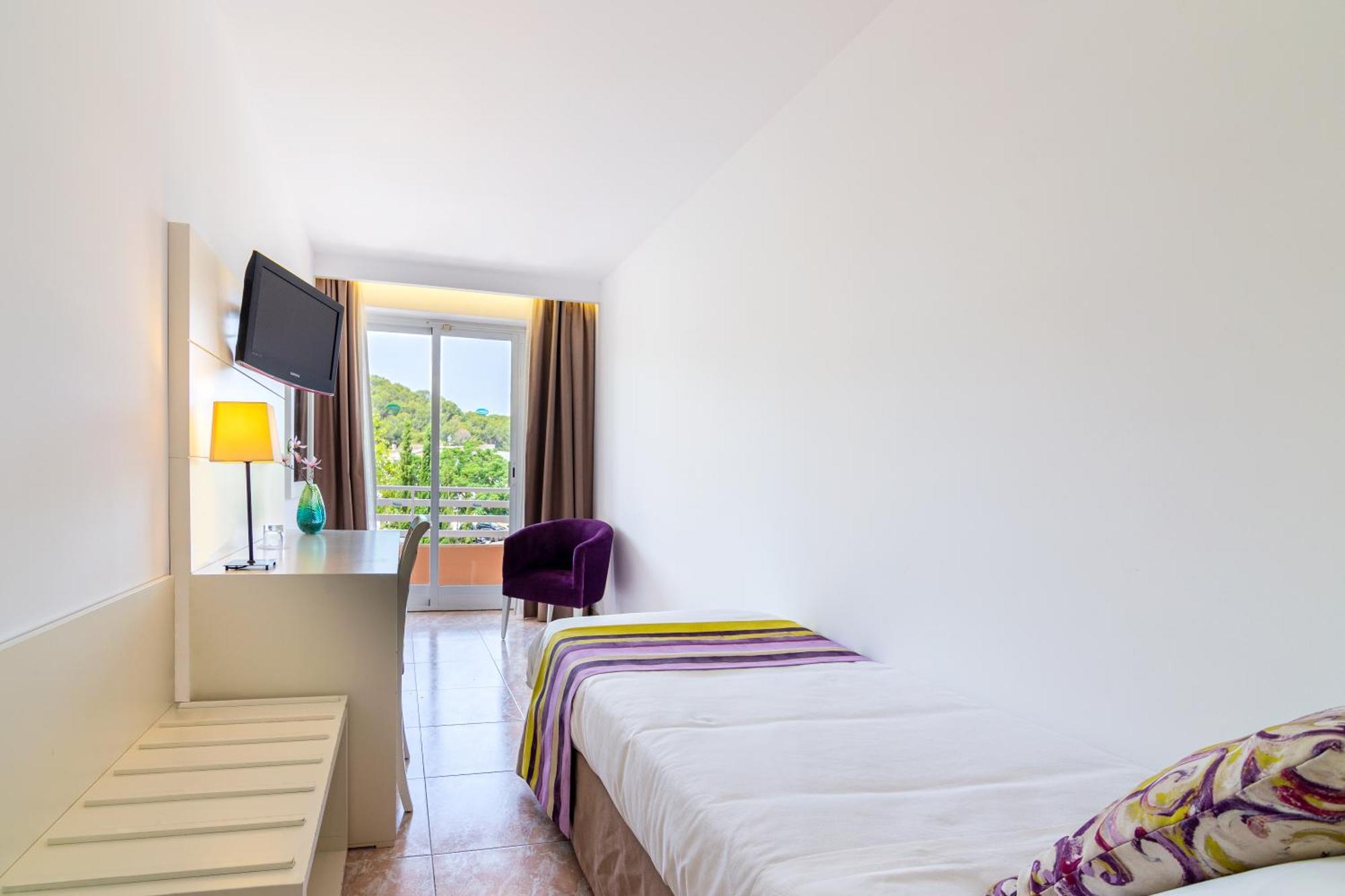 Single Room with Balcony