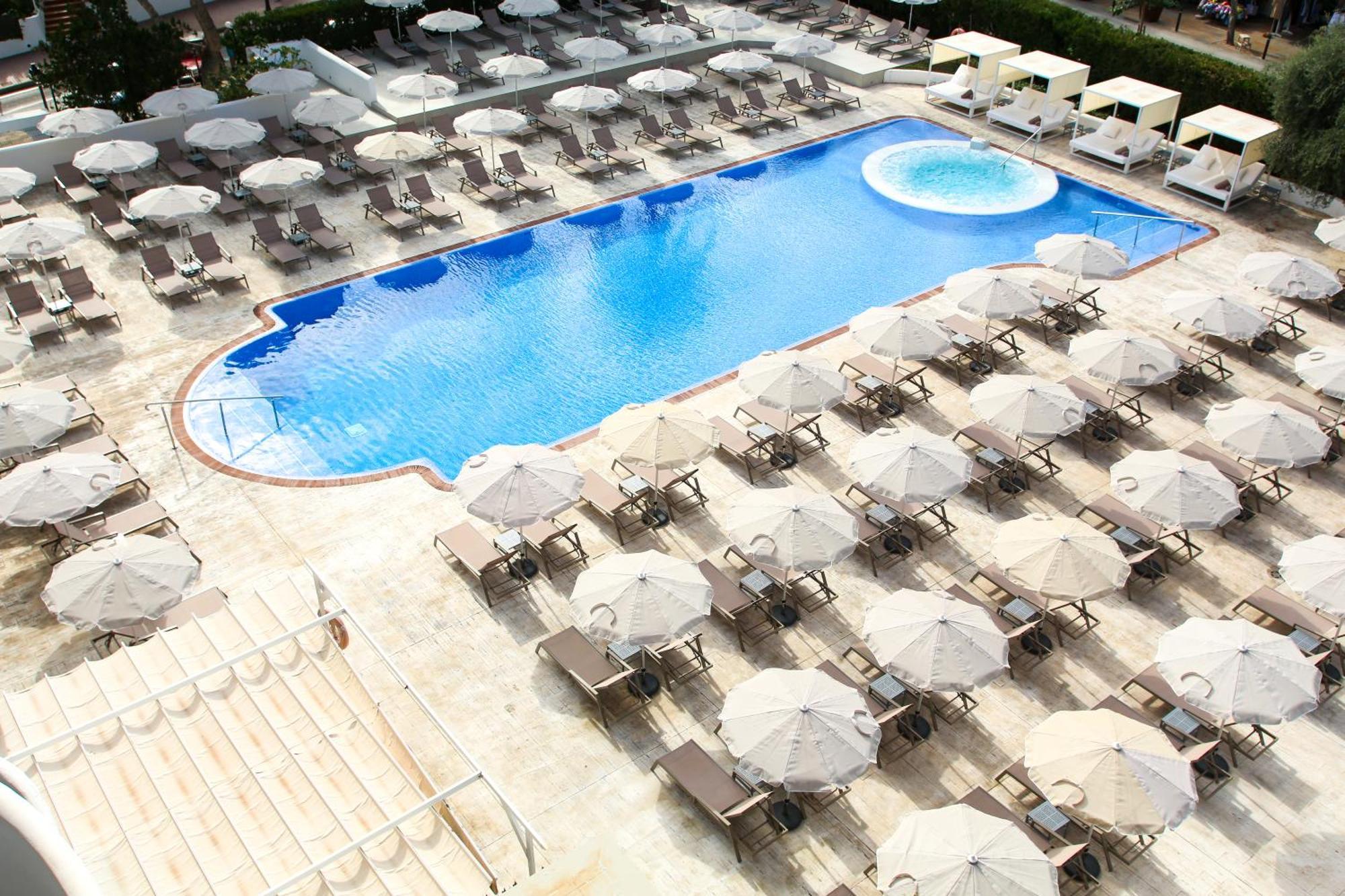 Double Room Pool View,1272295738:JPEG