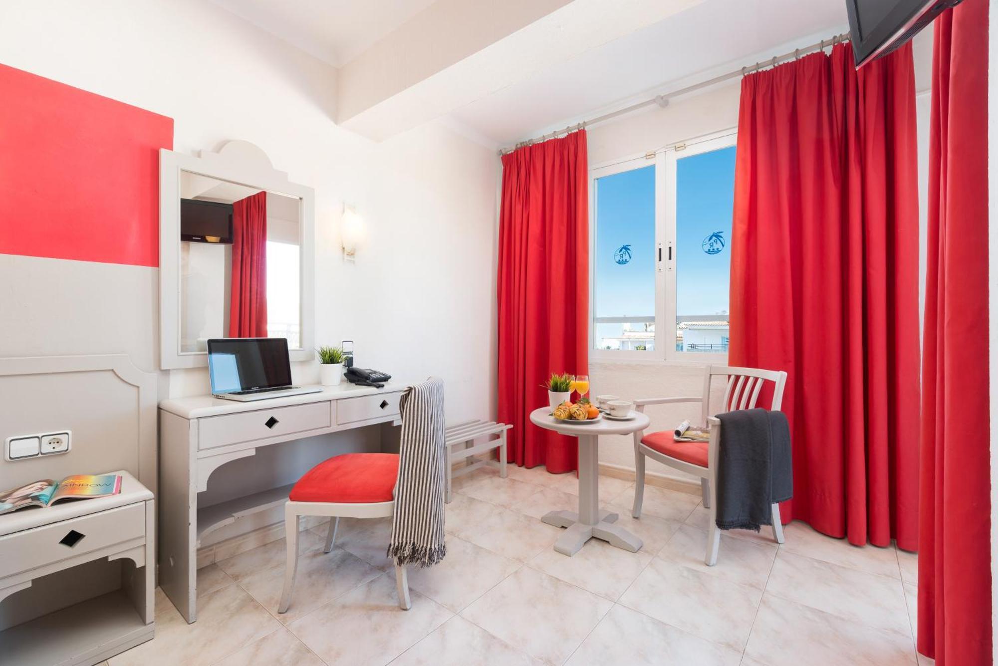 Double or Twin Room with Balcony,1272399145:JPEG