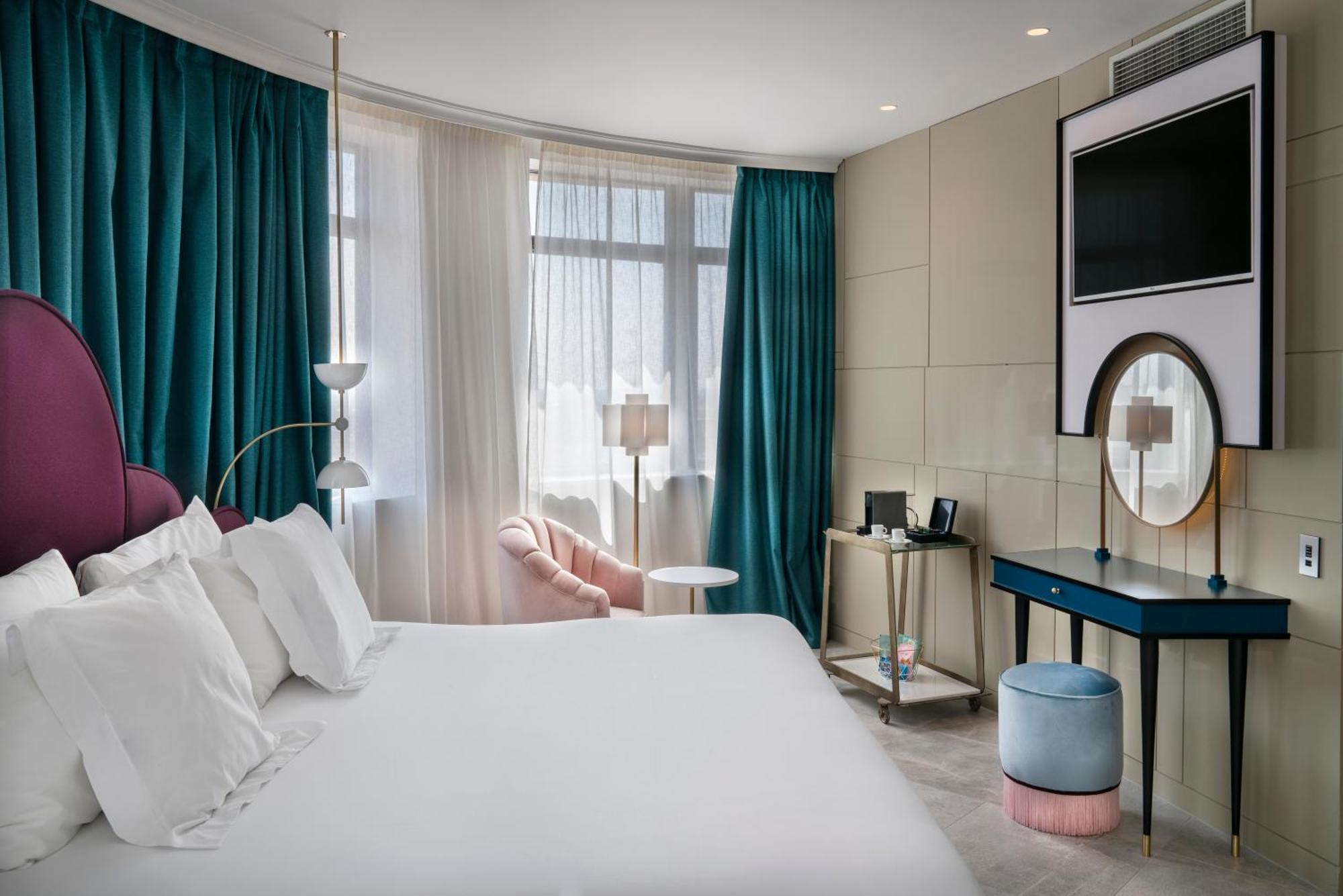 Quarto Duplo Deluxe com Vista da Gran Vía