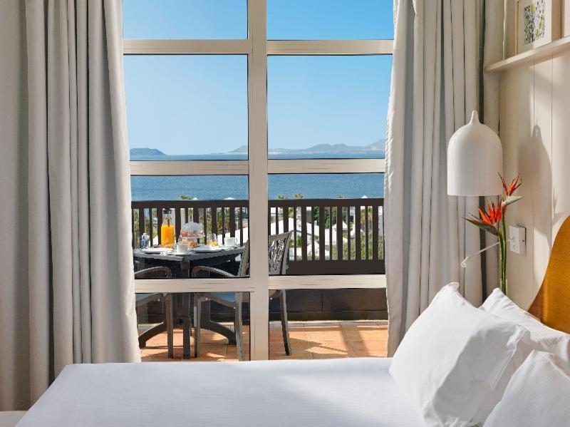 Chambre Double ou Lits Jumeaux avec Vue sur Mer (2 Adultes)
