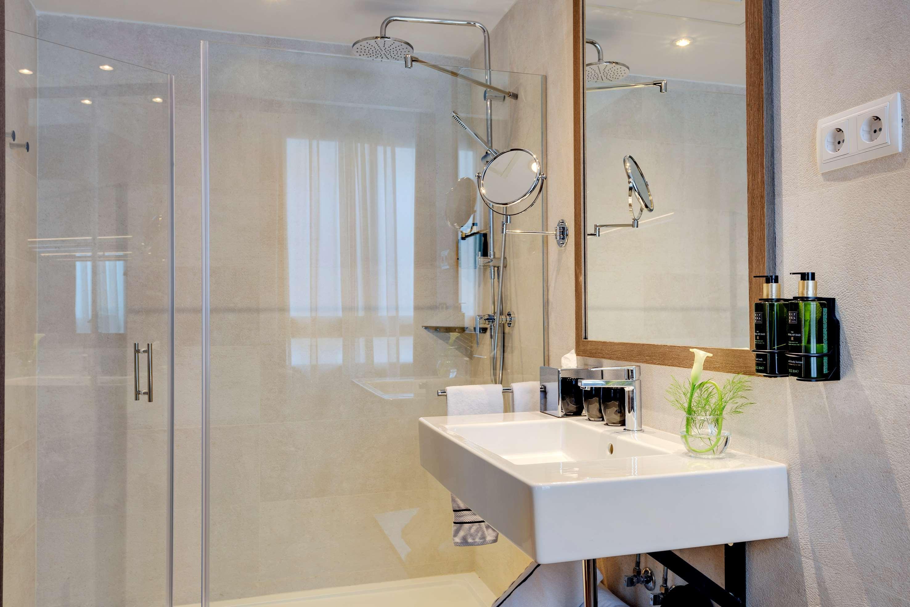 Grand Premium The Level with Bathtub,1431767599:JPEG