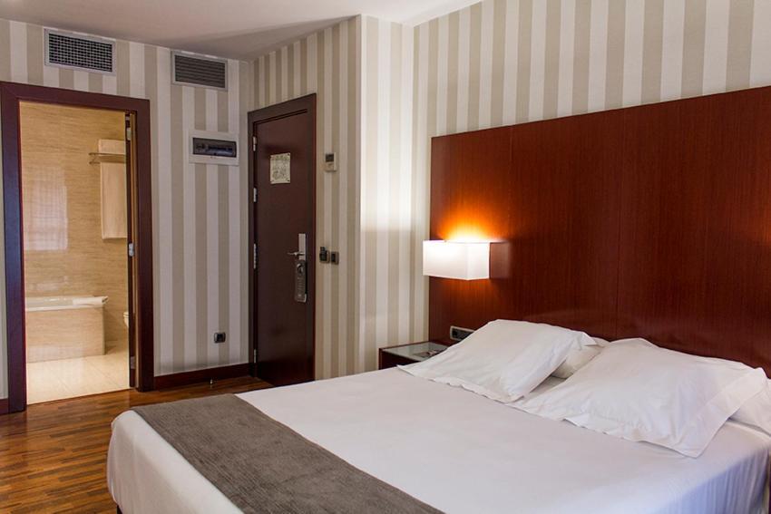 Double Room,1272772219:JPEG
