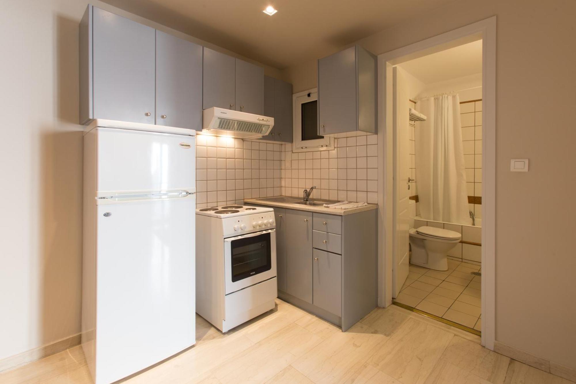 One-Bedroom Apartment with Balcony (3 Adults)