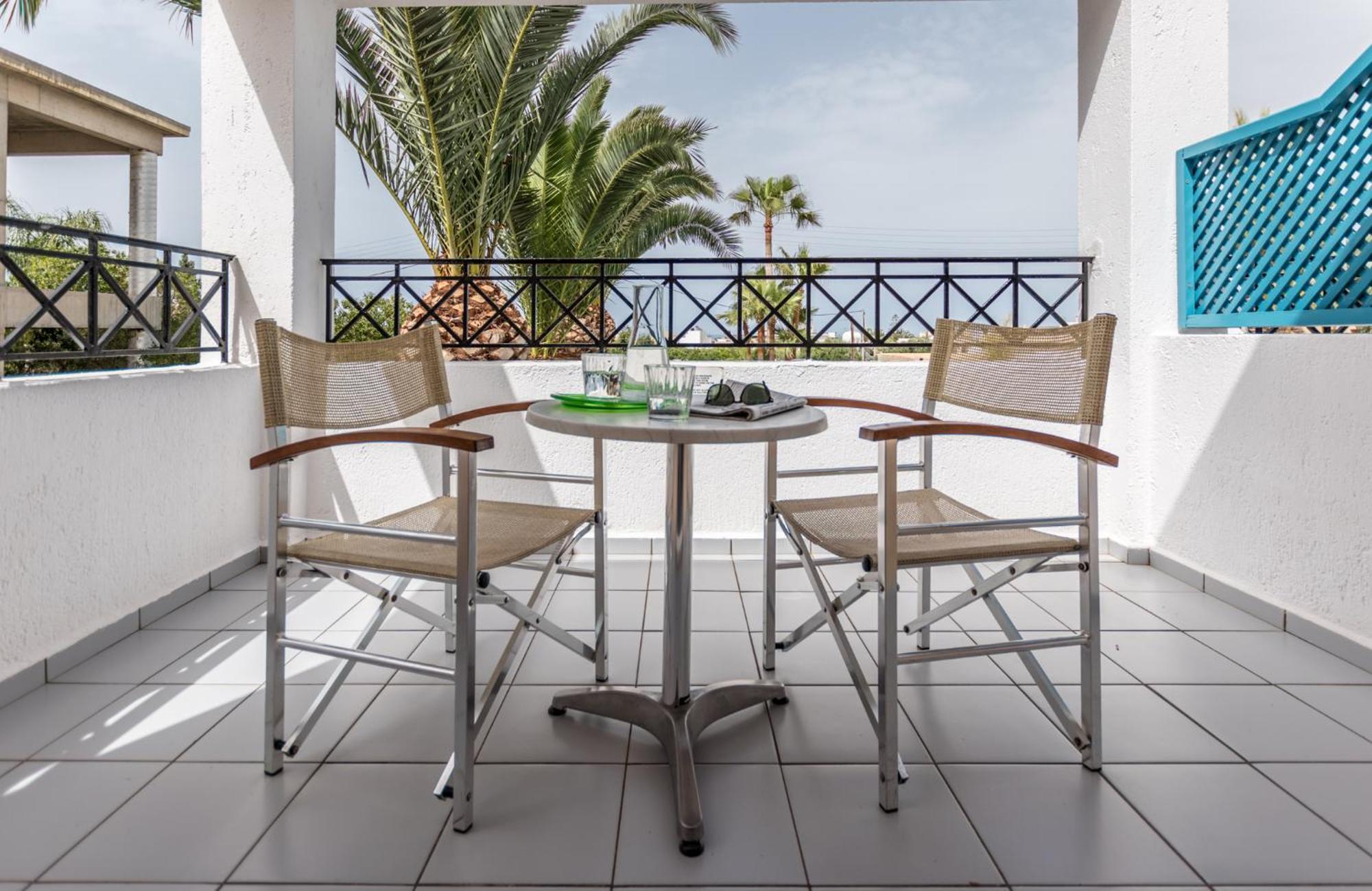Standard Twin Room Garden View