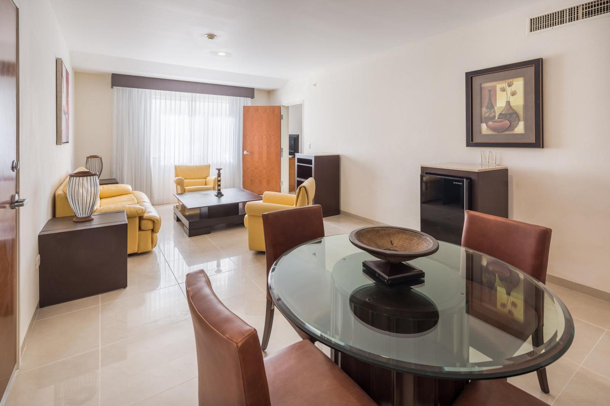 One-Bedroom King Suite Non-Smoking