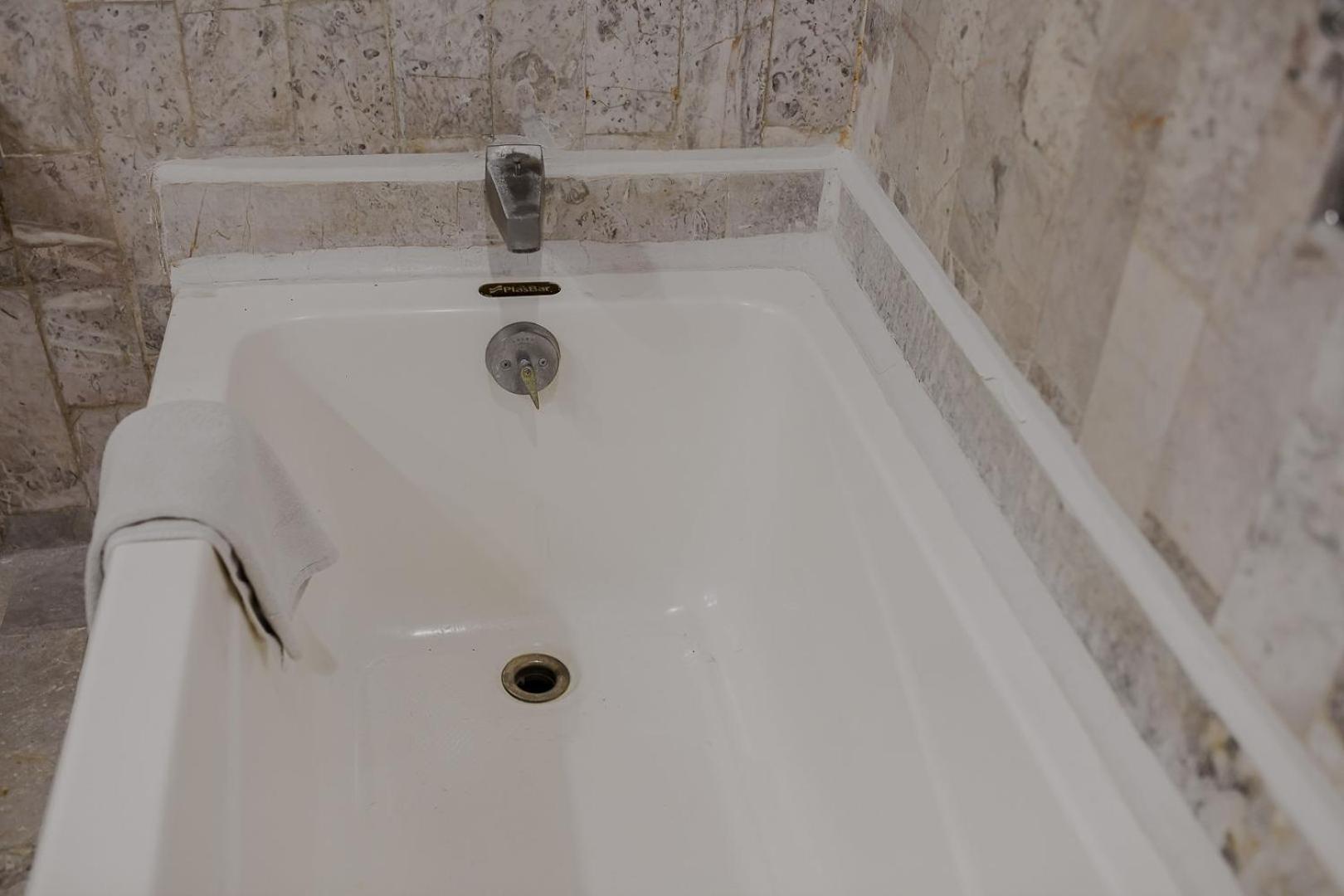 Junior Suite,1432407733:JPEG