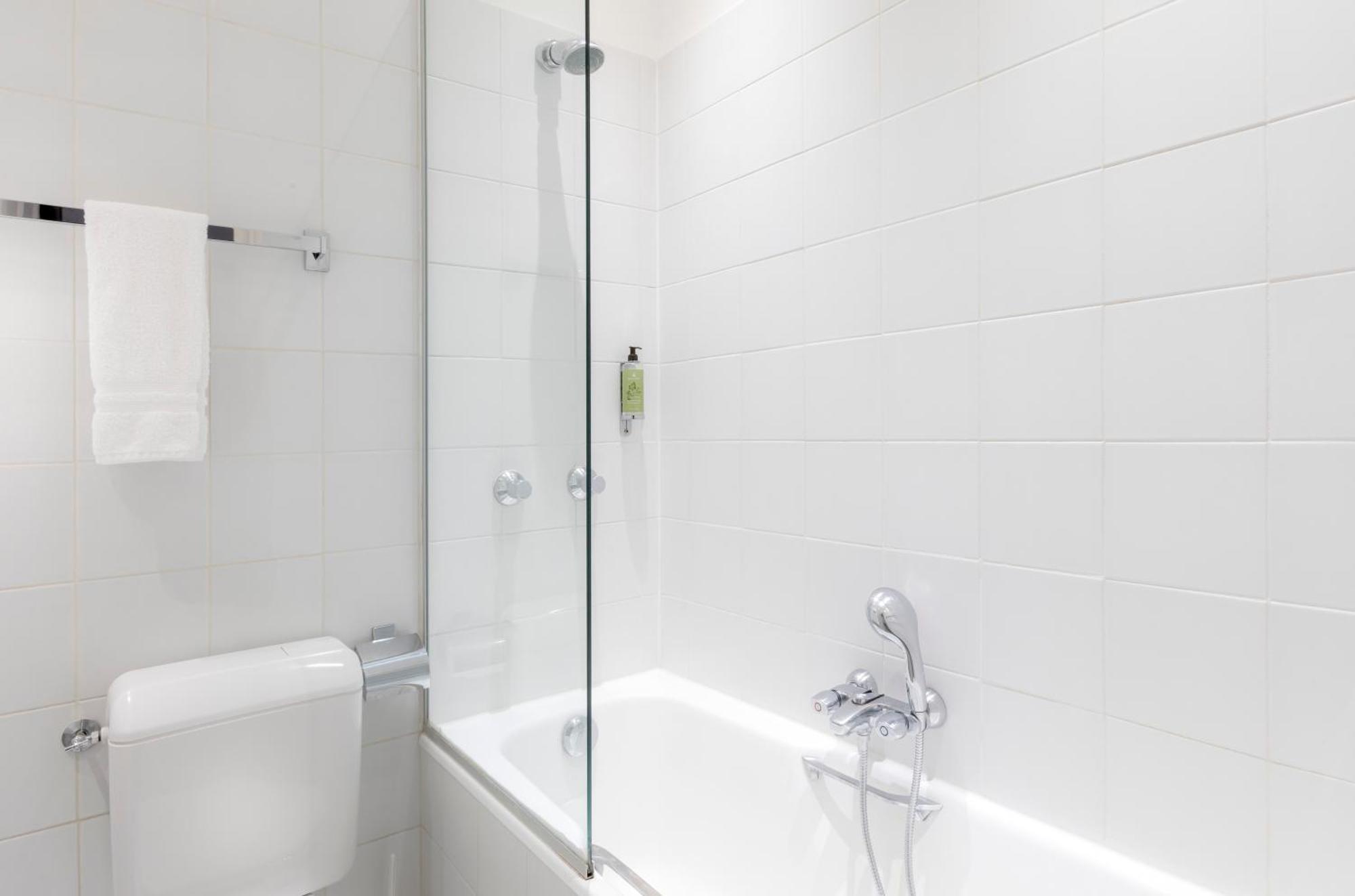 Classic Three-Bedroom Apartment
