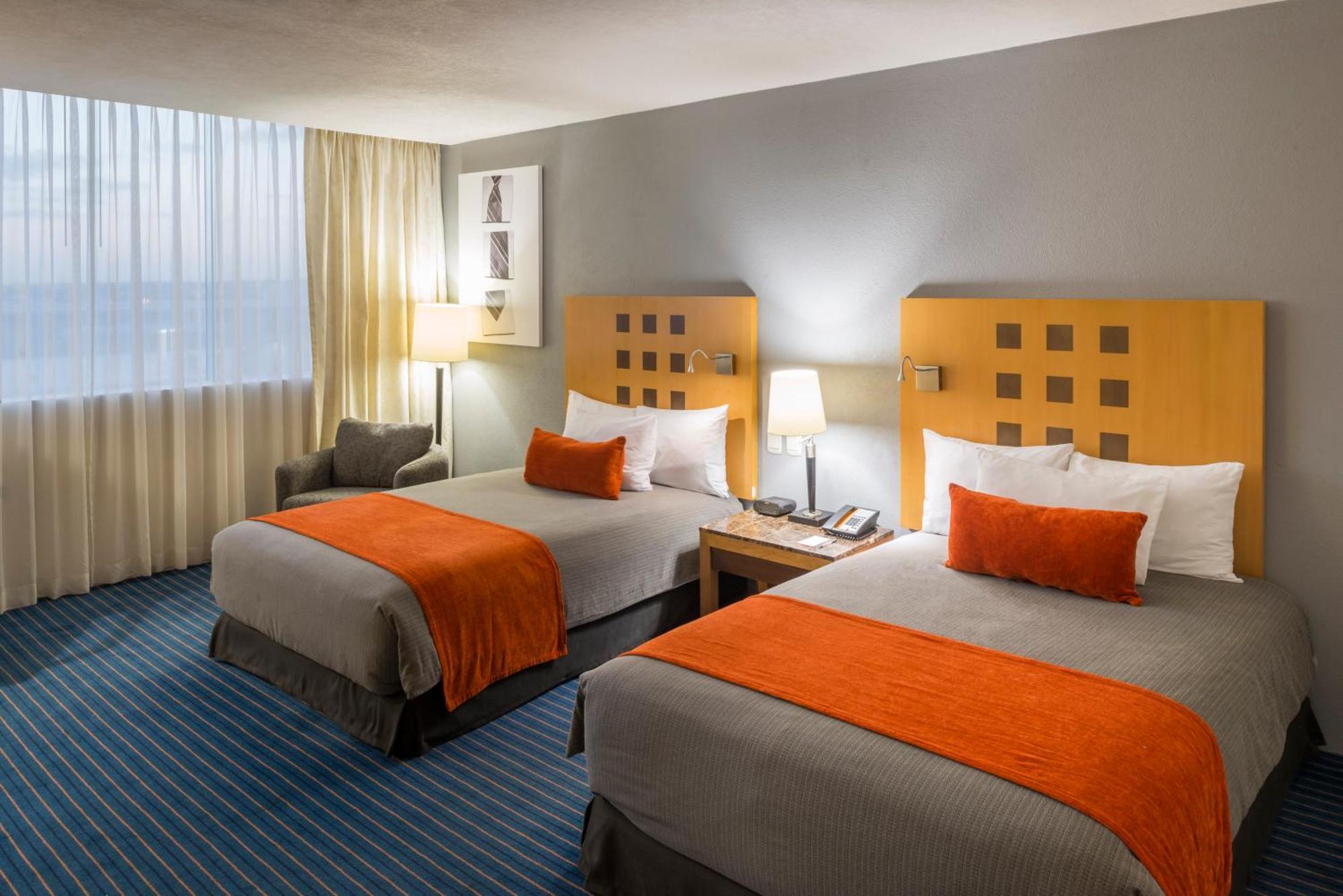 Deluxe Two Beds