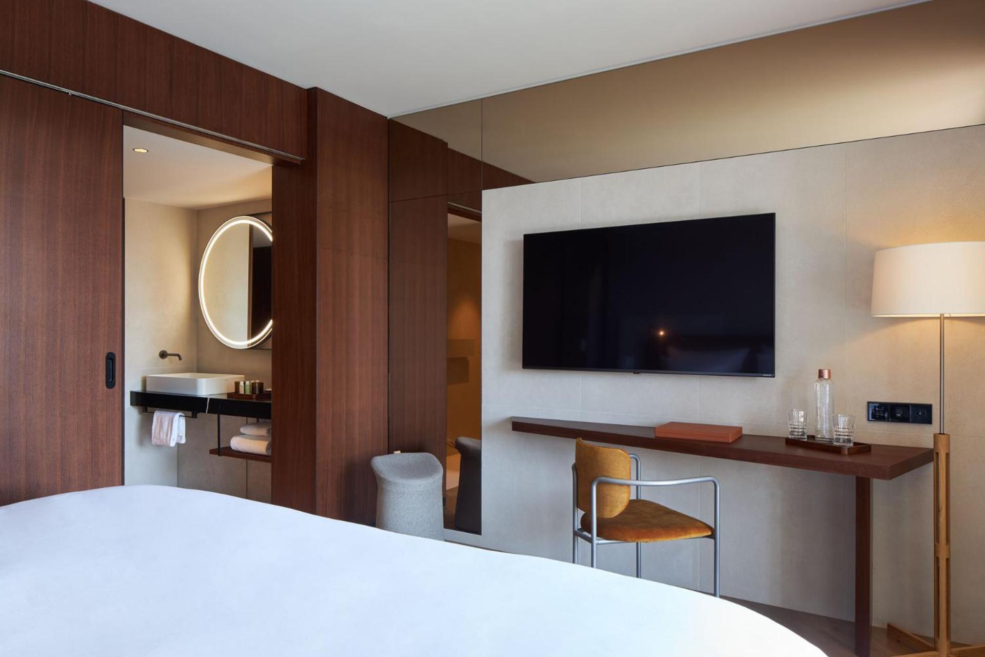 Superior King Room with Balcony