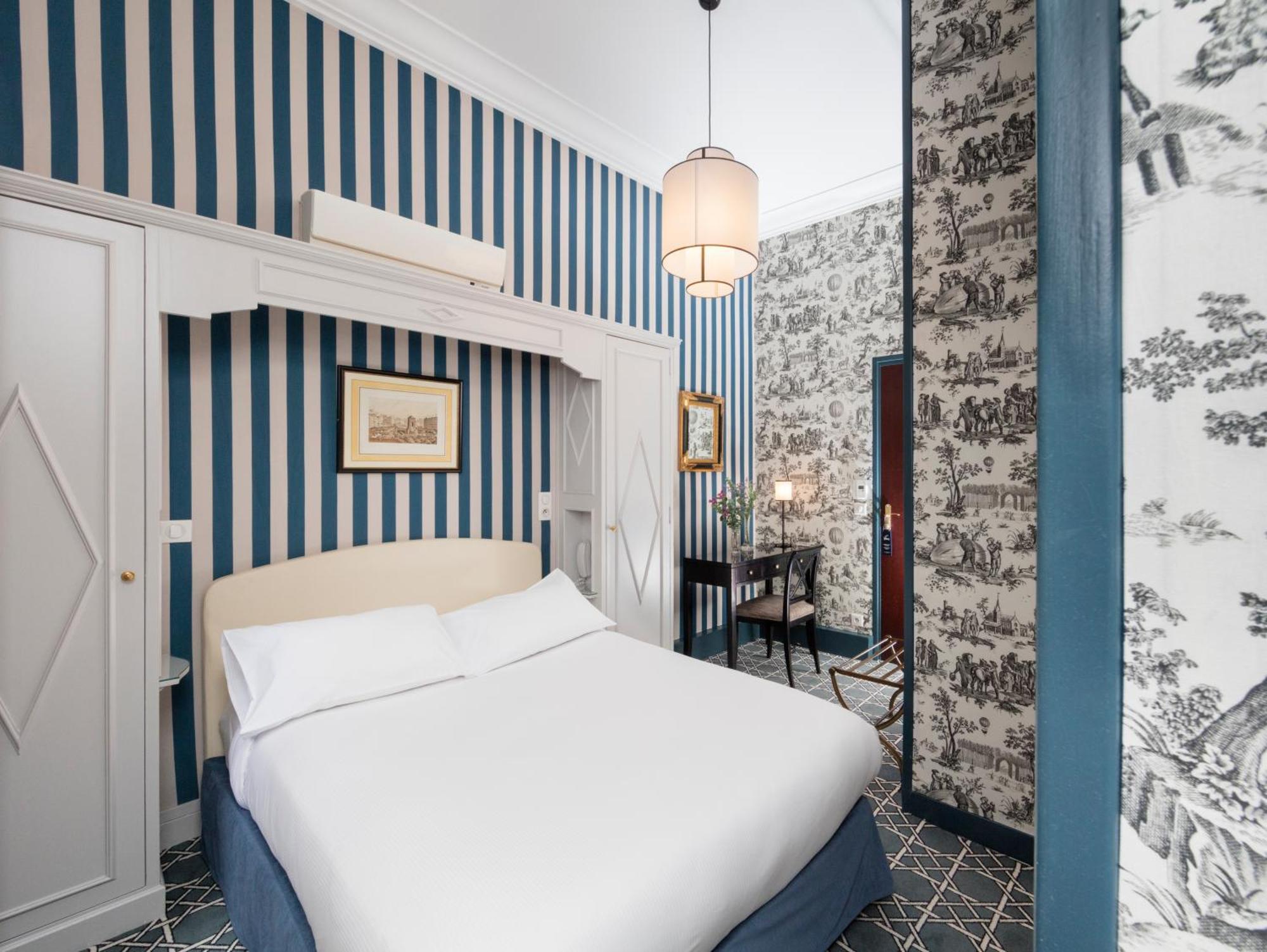 2 Adjacent Rooms