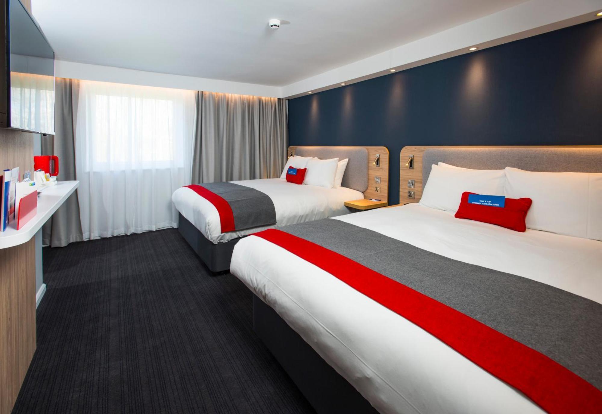 Standard Double Room with Two Double Beds and Free Hot Breakfast