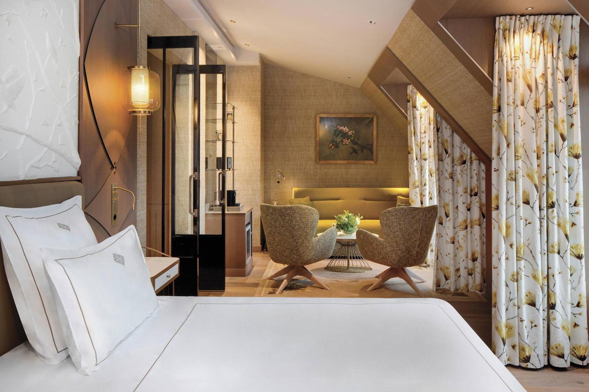 Deluxe Junior Suite