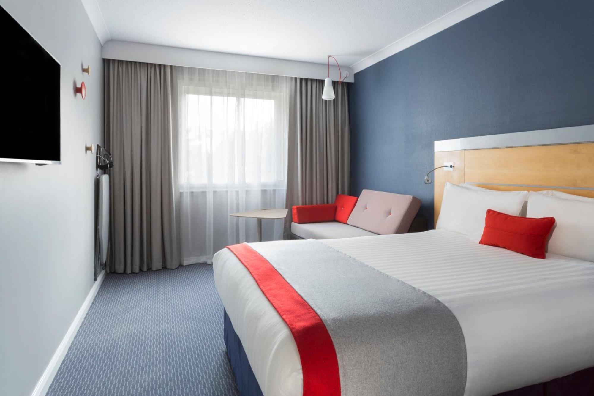 Chambre Double avec Petit-Déjeuner Chaud Gratuit - Accessible aux Personnes à Mobilité Réduite