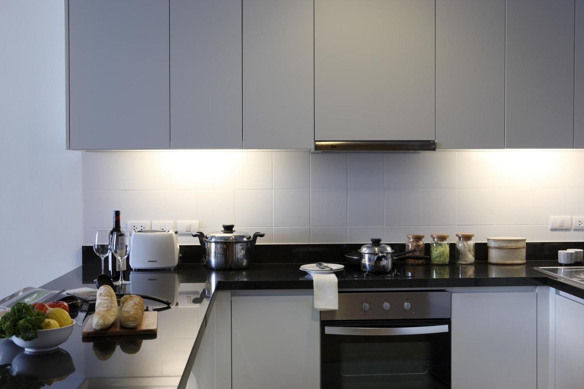 One-Bedroom Apartment,1432872985:JPEG