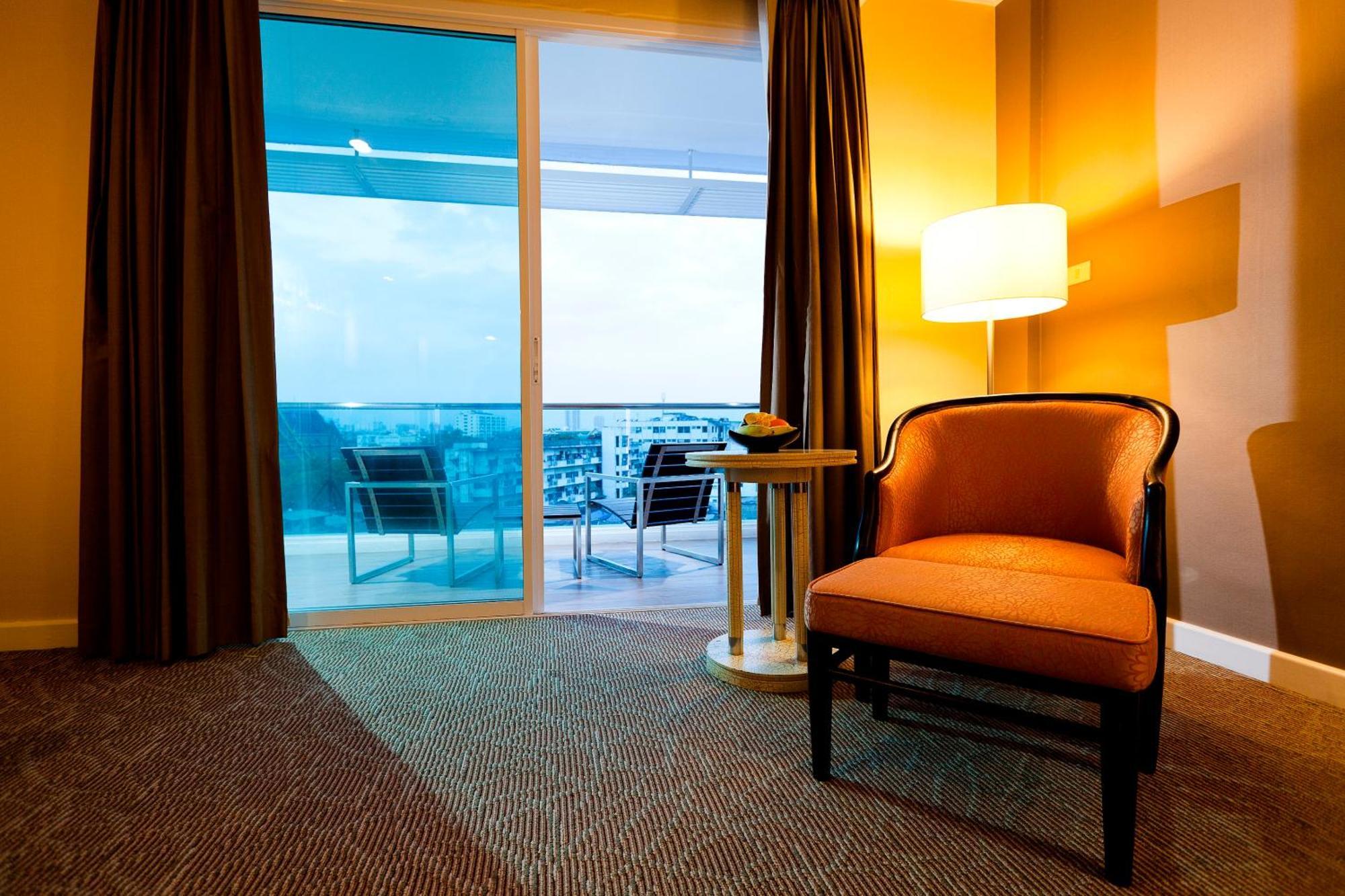 Deluxe Double or Twin Room Balcony Pool View,999697962:JPEG