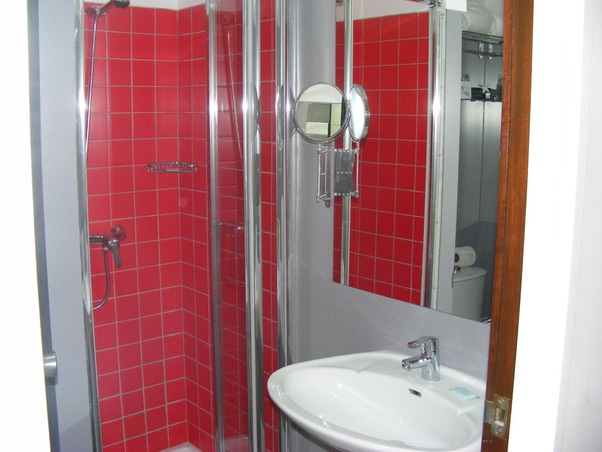 Economy Twin Room