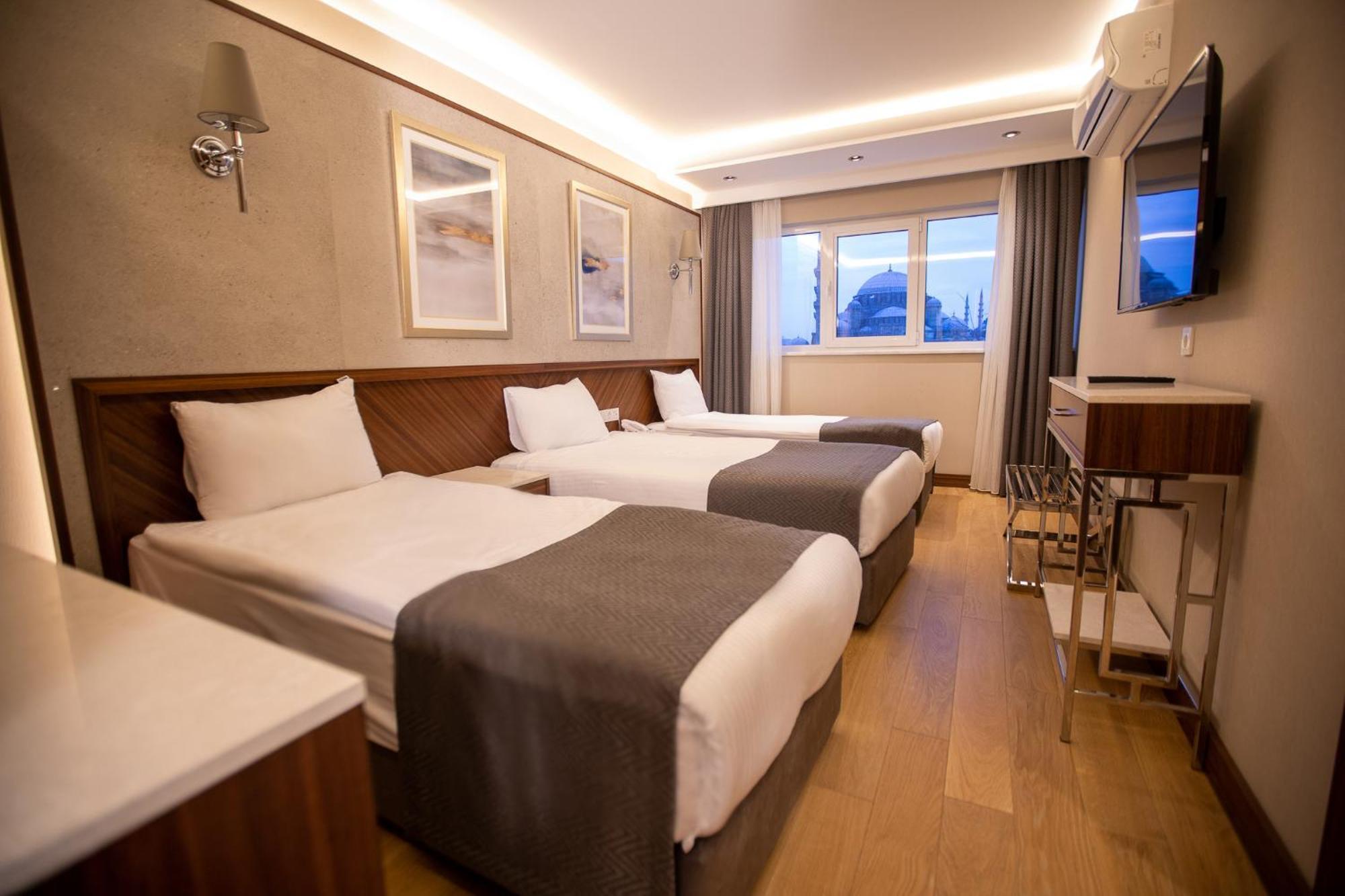 Triple Room