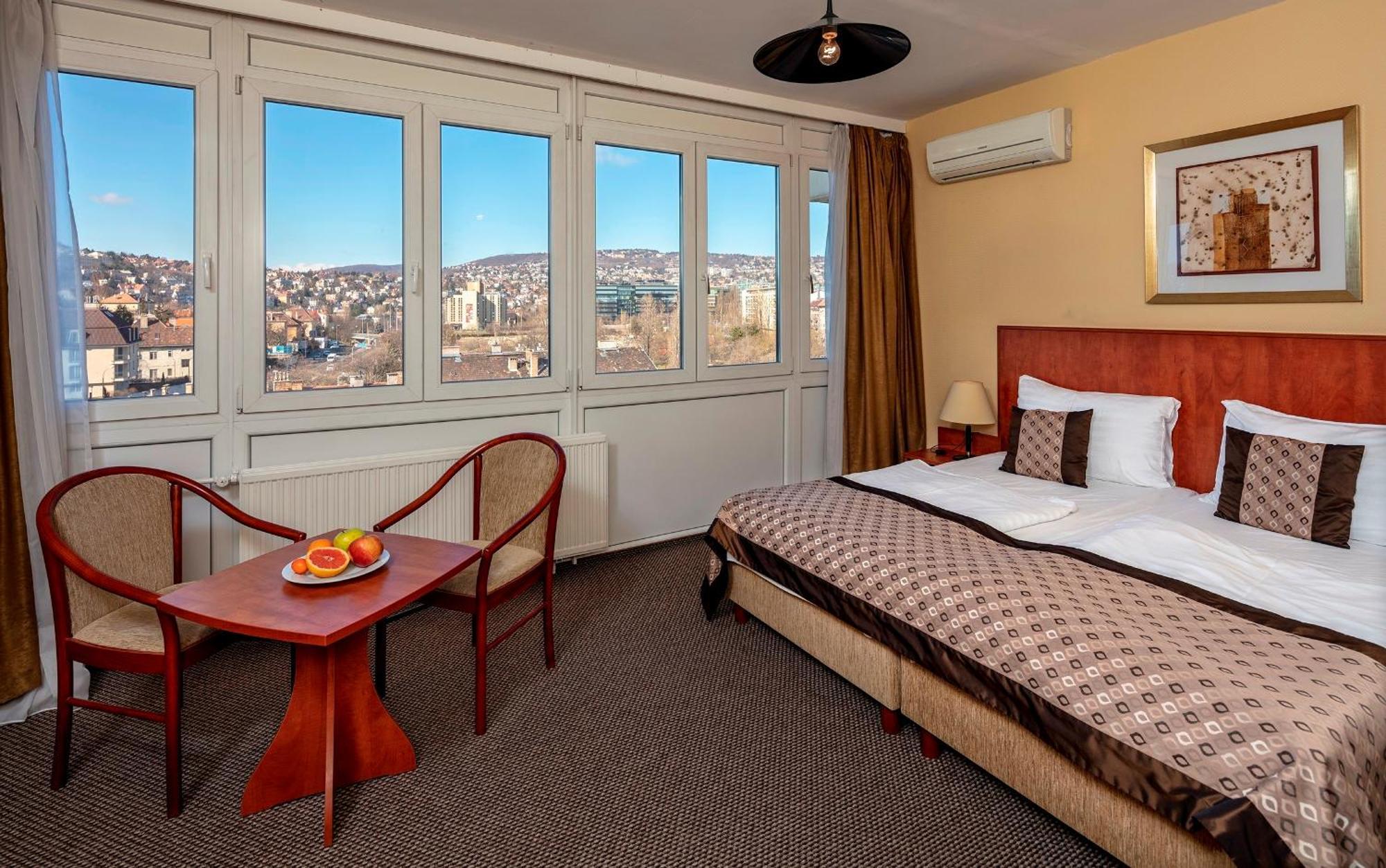 Double or Twin Room with Bathroom,1576693199:JPEG