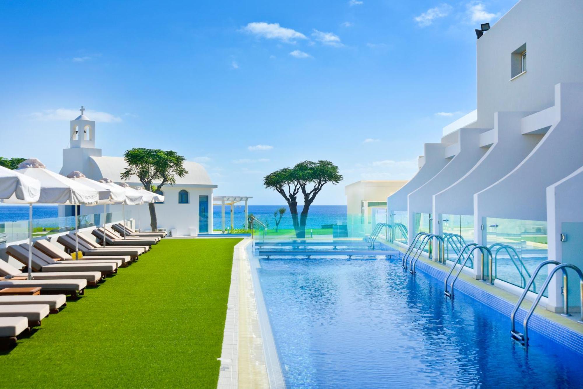 Side Sea View Family Suite Swim Up Pool & Jacuzzi,1773908704:JPEG