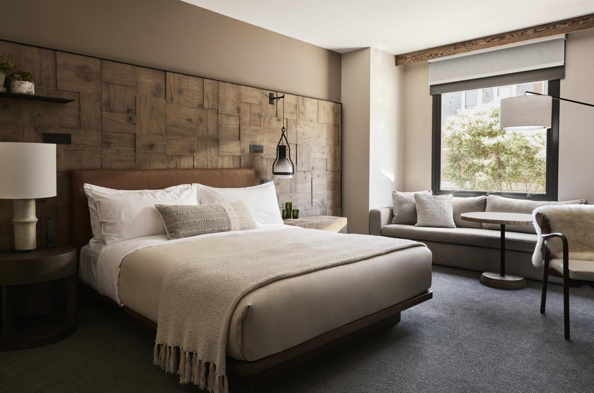 City King Room Sofa Bed