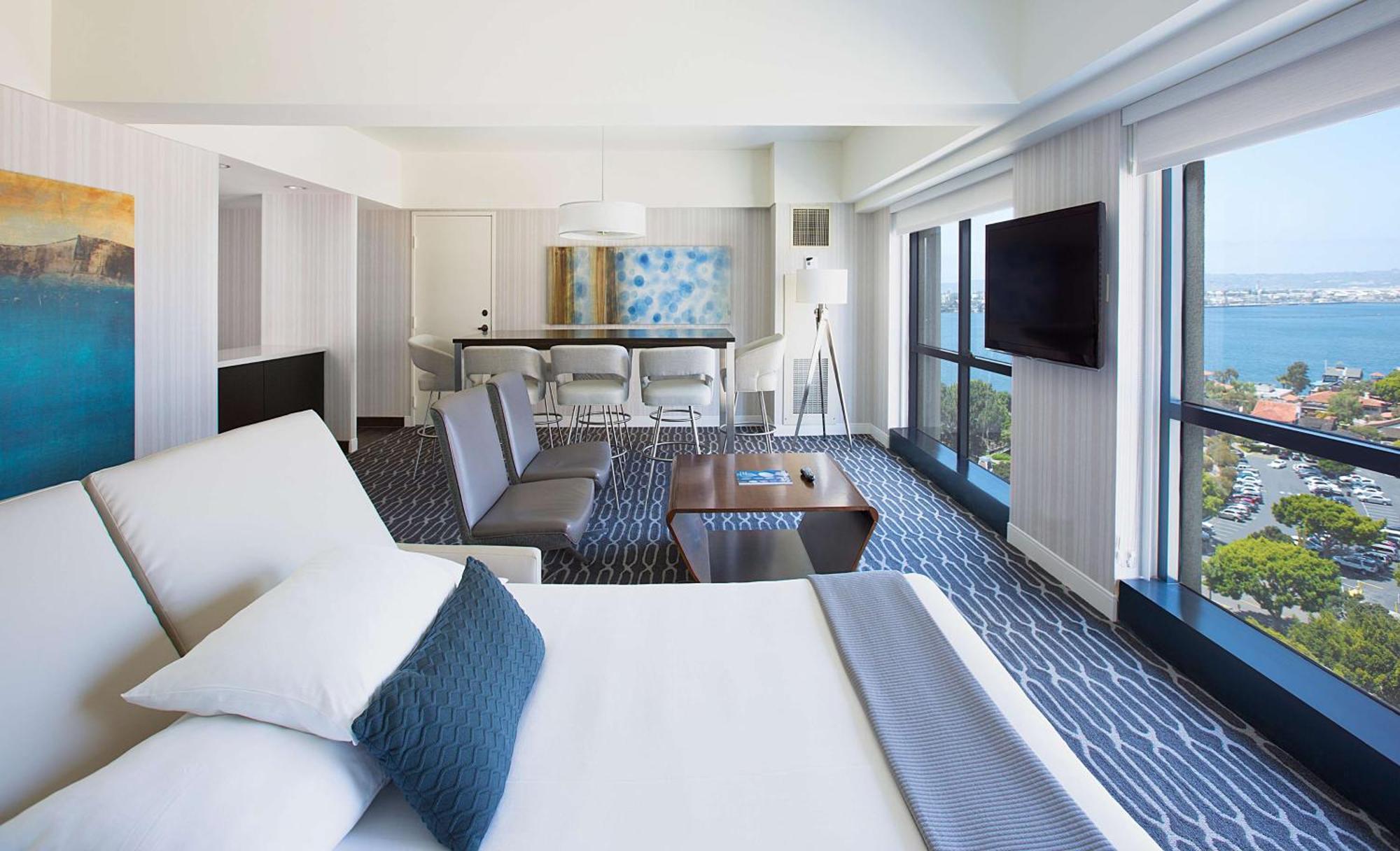 Signature King Suite