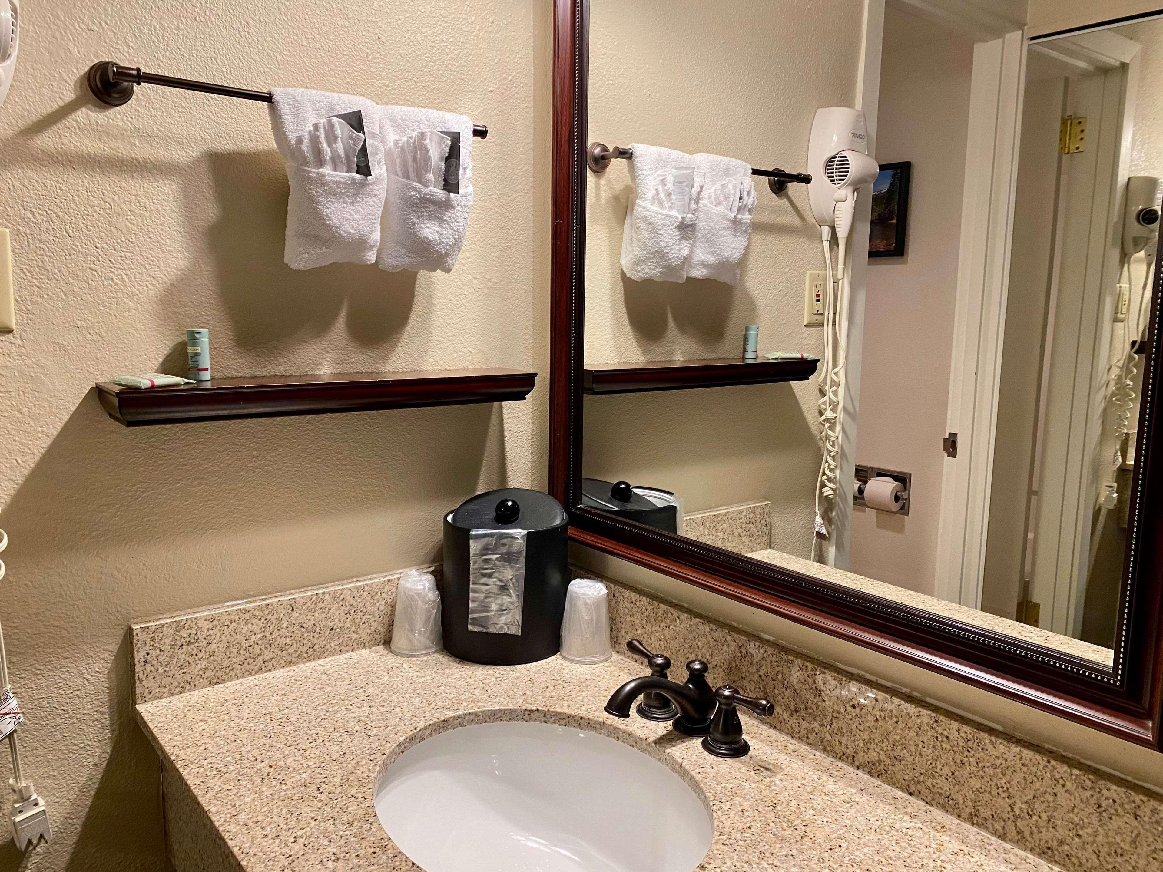 Queen Room with Two Queen Beds - Pet Friendly