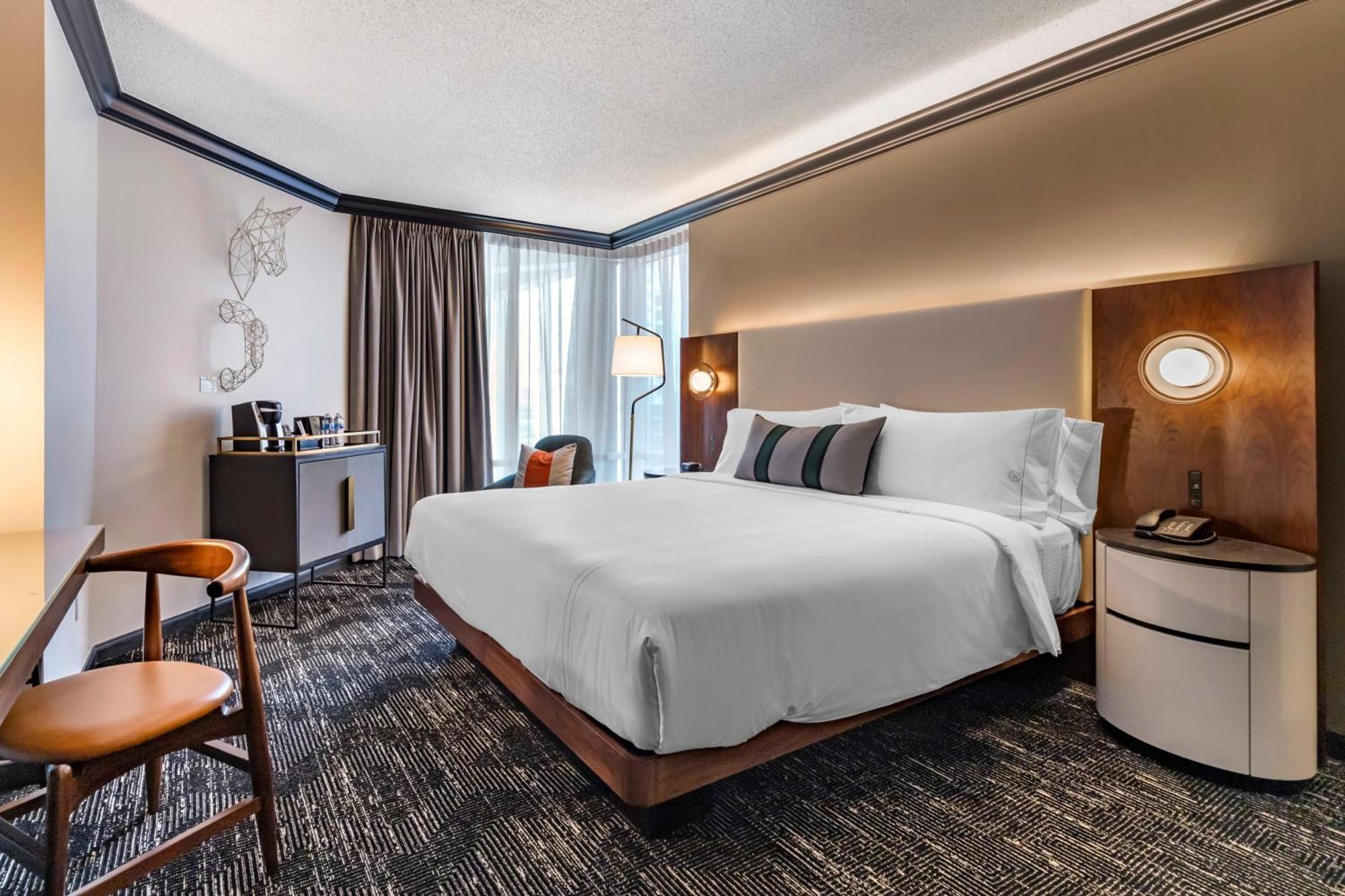 Deluxe Kamer met Kingsize Bed - Geschikt voor Gasten met een Lichamelijke Beperking