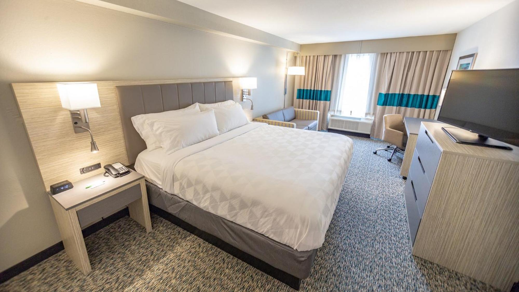 Premium King Room