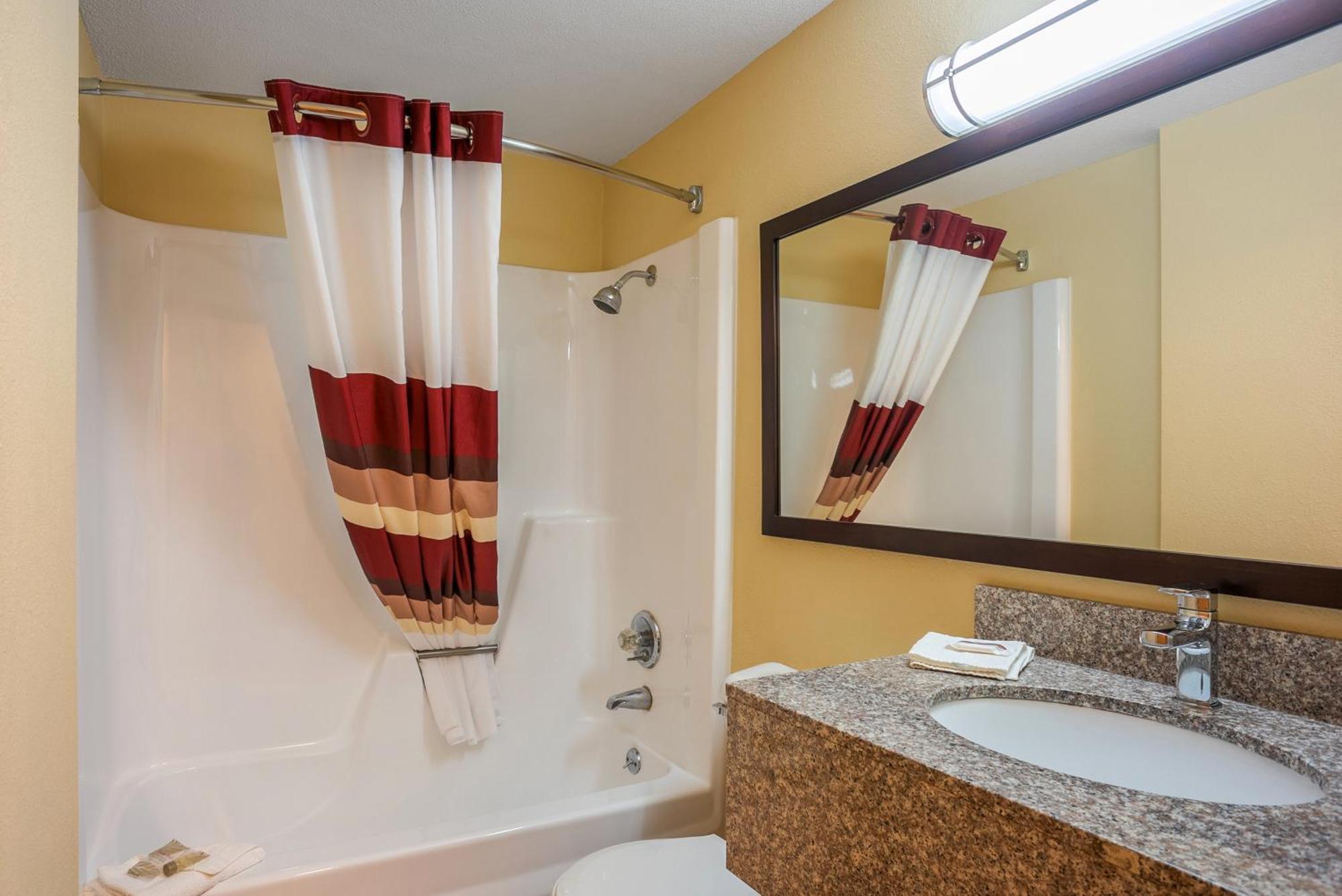 Deluxe Room with One Queen Bed Disability Access Non-Smoking