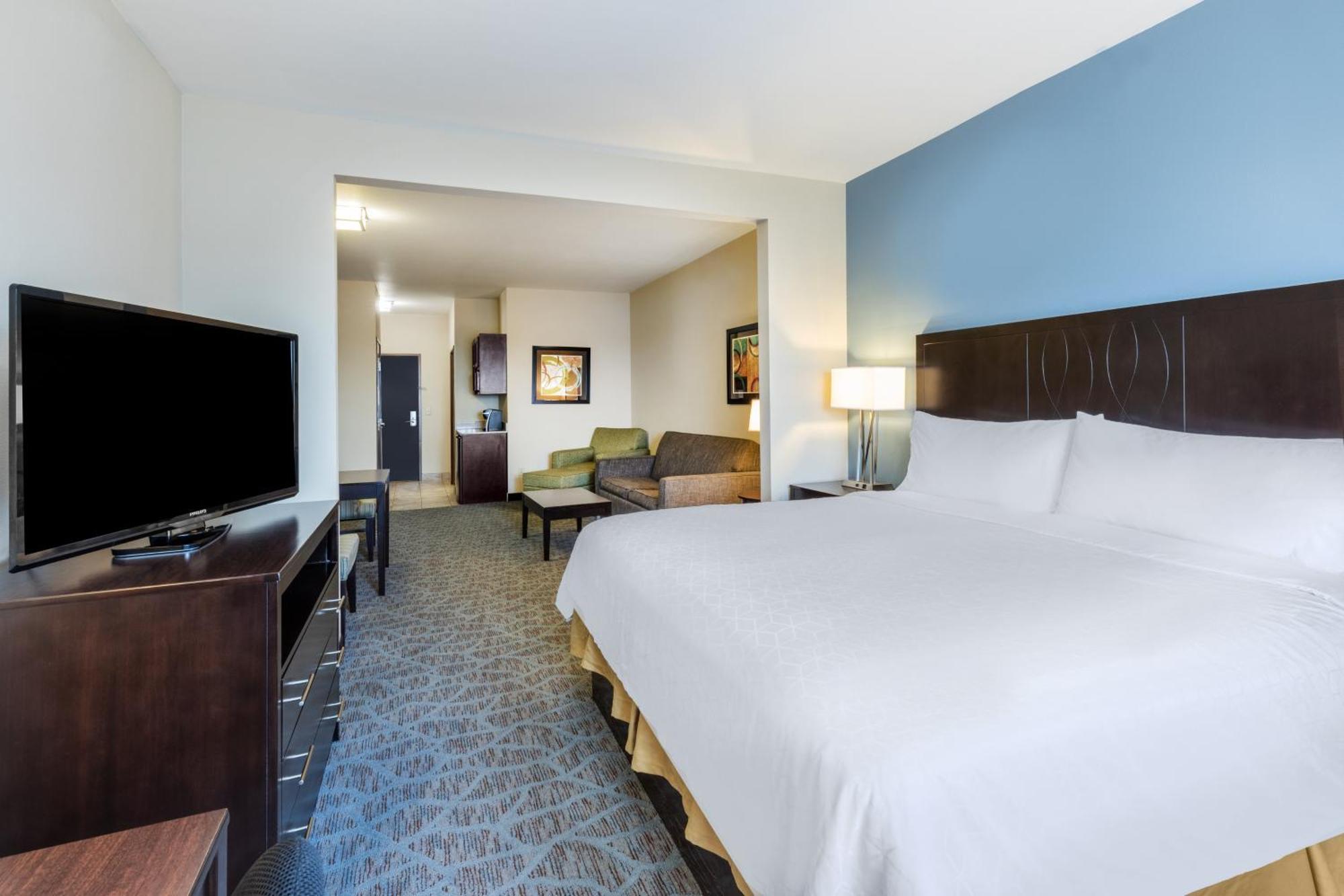 King Suite with Sofa Bed